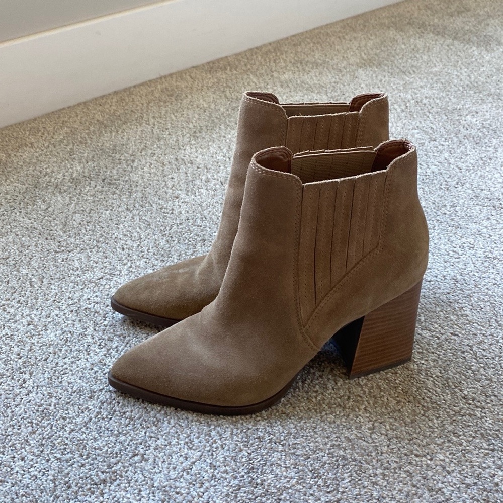 Marc Fisherwomen’s boot 8 1/2 in women